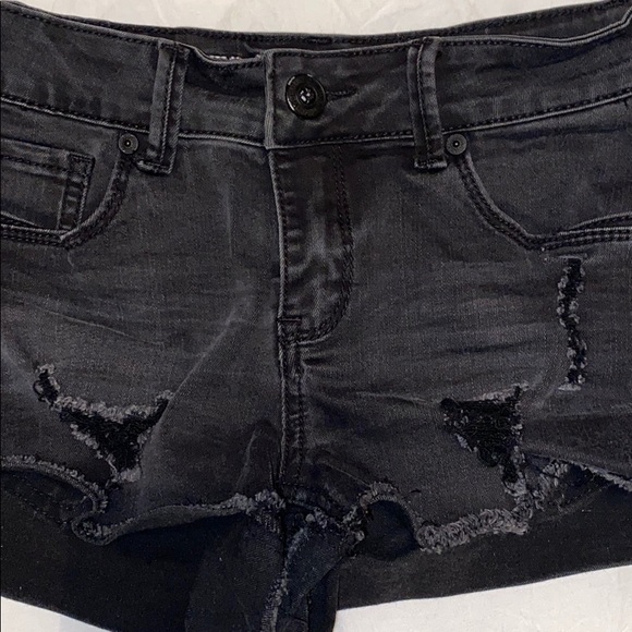 black low rise jean shorts - Picture 2 of 3